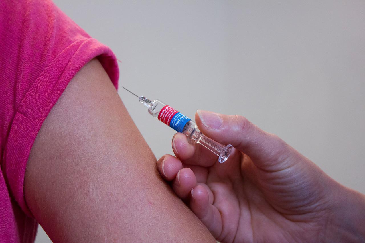 ingyenes papillomavírus elleni vakcina)