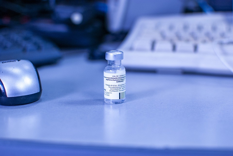 a hpv vakcina megakadályozza a férfiak rákos megbetegedését?