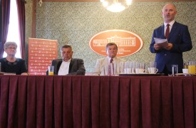 Irodalmi képeslapok a viharsarokból