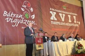 Pásztor István a Vajdasági Magyar Szövetség élén