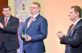 Kern Imrét a Magyar Érdemrend tisztikeresztjével tüntették ki