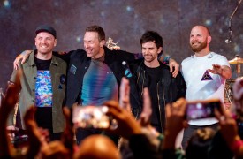 A Coldplay zölden turnézik
