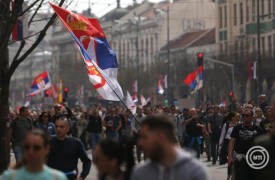 Tömegtüntetést tartanak Belgrádban a hónapok óta tiltakozó egyetemisták